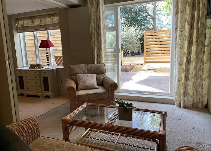 Cedar House Boutique B&B