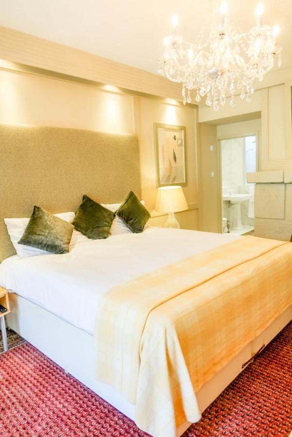 Cedar House Boutique 5* Burton (Dorset)